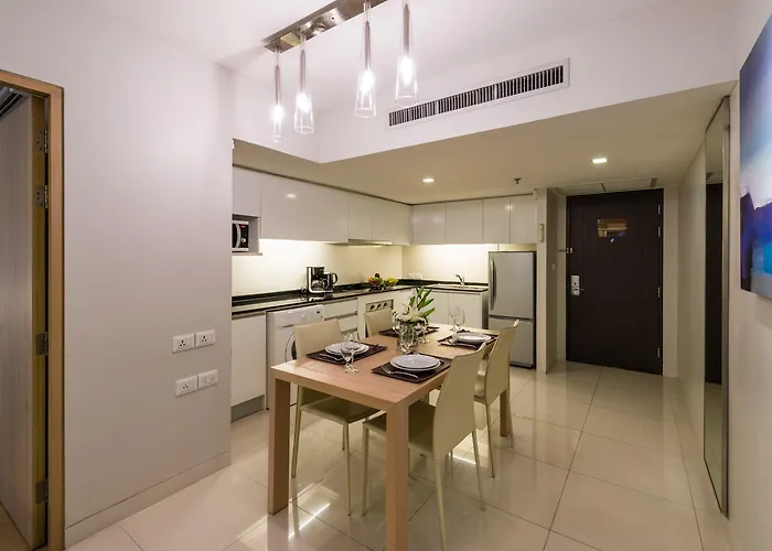 Maitria Sukhumvit 18 - A Chatrium Collection Hotel 4*